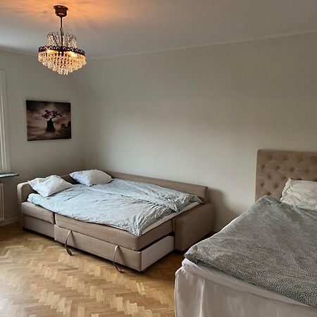 Haerligt Stort Boende I Perfekt Laege Borås Exteriör bild